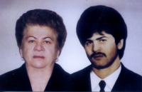 Мать и сын. Он погиб за Абхазию. Она осталась в ней жить
